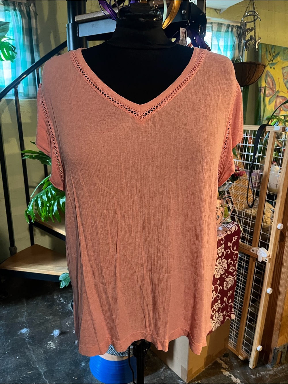Buffalo David Bitton Dusty Pink V-Neck Crochet Trim Tunic
